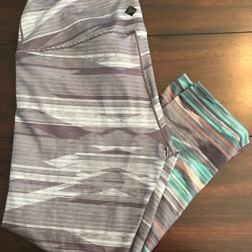 Prana Capri leggings size small